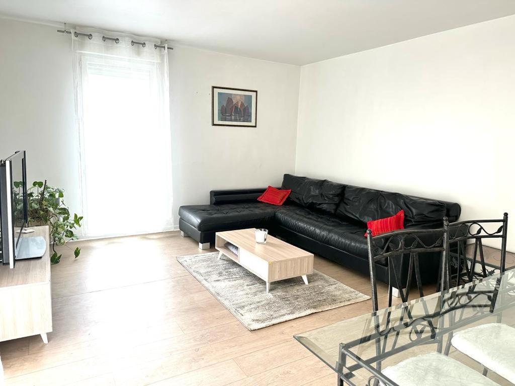 Big Logement , Jo2024, Stade De France, Paris, Metro , Parking Gratuit Saint-Denis  Rum bild